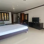 Royal Hill Comdotel
