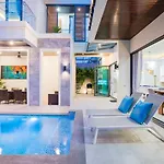 Hollywood Luxury Poolvilla Walking Street 4 Bedrooms