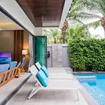 Hollywood Luxury Poolvilla Walking Street 4 Bedrooms วิลล่า *