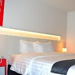 Flipper Lodge Hotel