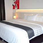 Flipper Lodge Hotel
