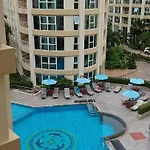 Garden - 2br Suite, 76sqm อพาร์ทเม้น Pattaya