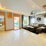 Aqua - Pool - Kitchen - Bbq - Smart Tv 4*