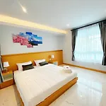 Aqua - Pool - Kitchen - Bbq - Smart Tv