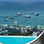 芭提雅步行街arcadla Mlllennlum Tower