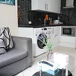 Grand Avenue Soi Boaukow Apartment