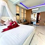 Ratsamee Poolvilla K
