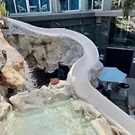 芭提雅中心地带 Centara Avenue 一房公寓3楼 紧邻海滩, 酒吧街, 智能电视 *