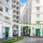 Olympus City Garden By Saowanee