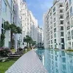 Olympus Garden By Saowanee Pattaya