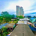Aree House Poshtel