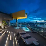 Downtown Chic Condo High Floor #Es54624