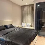 Once Seaview Aparthotel