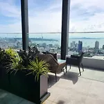 Once Seaview Aparthotel