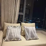 Once Seaview Aparthotel