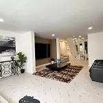 Luxury Villa With Massage Pool In Downtown Pattaya, Walking Street