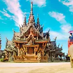 Pattaya, Pool With 360 View Of And Location *