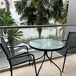 Centara Avenue Residences 1 Bedroom Center Near Walking Street อพาร์ทเม้น