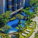 芭提雅高层海景奢华公寓the Riviera Jomtien生香家直达海滩 售空
