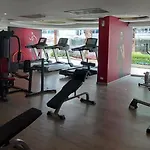 Grand Avenue - Luxury - 2 Bedroom 2 Baths - Pool-view อพาร์ทเม้น *
