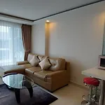 Grand Avenue - Luxury - 2 Bedroom 2 Baths - Pool-view Pattaya