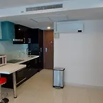 Grand Avenue - Luxury - 2 Bedroom 2 Baths - Pool-view อพาร์ทเม้น *