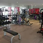 Grand Avenue - Luxury - 2 Bedroom 2 Baths - Pool-view อพาร์ทเม้น