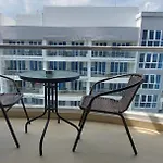 Grand Avenue - Luxury - 2 Bedroom 2 Baths - Pool-view อพาร์ทเม้น *