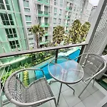At Home 1 Bed In Ccr Condominium