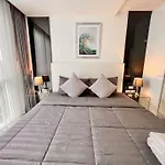 At Home 1 Bed In Ccr Condominium