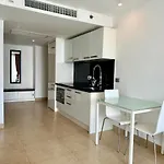 Centara Avenue Residences 1 Bedroom Center Near Shopping Mall