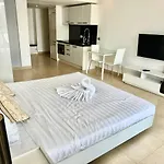อพาร์ทเม้น Centara Avenue Residences 1 Bedroom Center Near Shopping Mall Pattaya