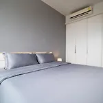 Unixx By Chris Apartment *
