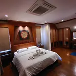 Baan Natcha Villa