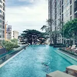 海景2居室芭堤雅市区the Base网红无边泳池紧邻中央商场