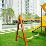 海景2居室芭堤雅市区the Base网红无边泳池紧邻中央商场