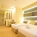 The Sun Xclusive โรงแรม