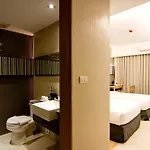 The Sun Xclusive โรงแรม 3*