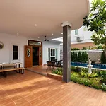 Aura Villa 5卧独栋泳池别墅近步行街walking St.