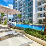 Large Deluxe 5 Grand Avenue อพาร์ทเม้น *