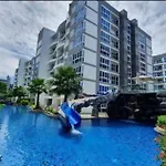 Large Deluxe 5 Grand Avenue * Pattaya