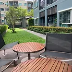 Pattaya市中心/临近海滩/无边泳池/家具齐全/24小时安保
