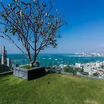 Unixx City ​​Center High Floor Amazing Sea View05