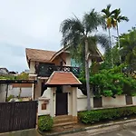 芭提雅ω好莱坞ω泳池别墅ω泰国风情ω轰趴派对ω网红ω拍照ω蜜月ω夜店ω豪华 Villa Pattaya