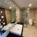 Large 2 Bedroom Condo, Grand Avenue, Apartment Pattaya