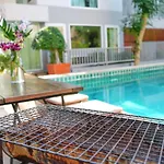 Moccara 10b/r With Private Pool. * Pattaya