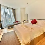The Edge By Ra Apartment *