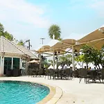 Pattaya Discovery Beach Hotel - Sha Extra Plus