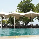 Pattaya Discovery Beach Hotel - Sha Extra Plus