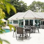 Pattaya Discovery Beach Hotel - Sha Extra Plus